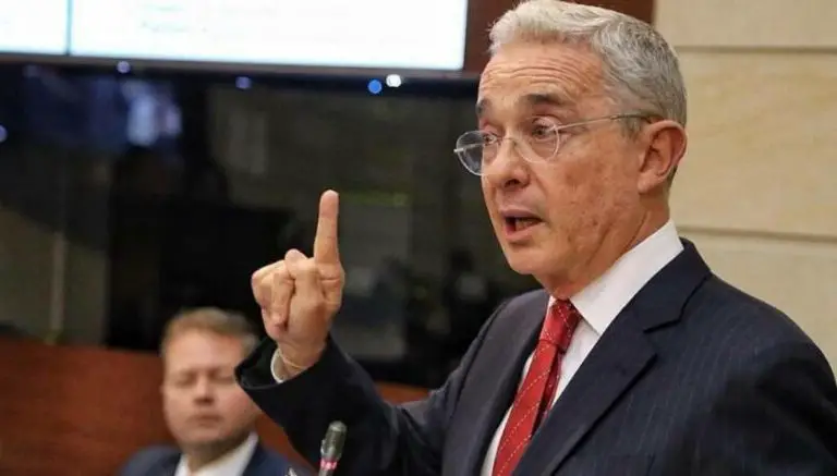 “Jamás he comprado votos”, Uribe